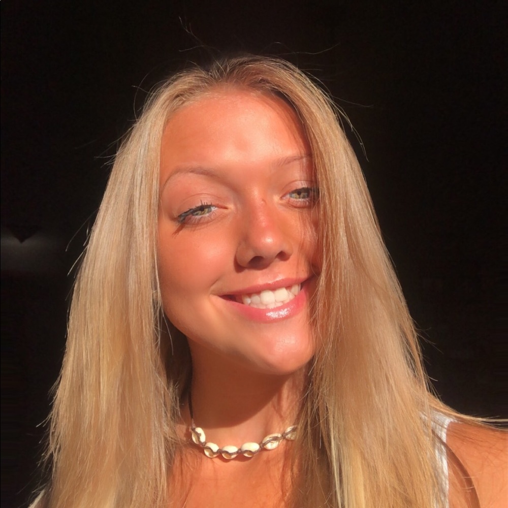 Meet your Posher, Lexi